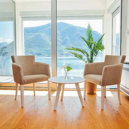 Sea View Apartment For 4 Kotor Exterior photo